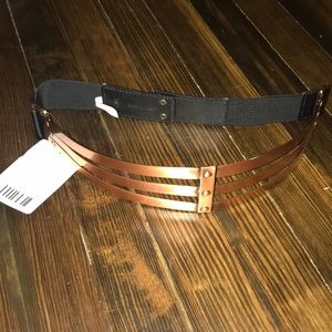 Urban outfitters rose gold belt NWT